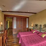 Hostel Santo Grial