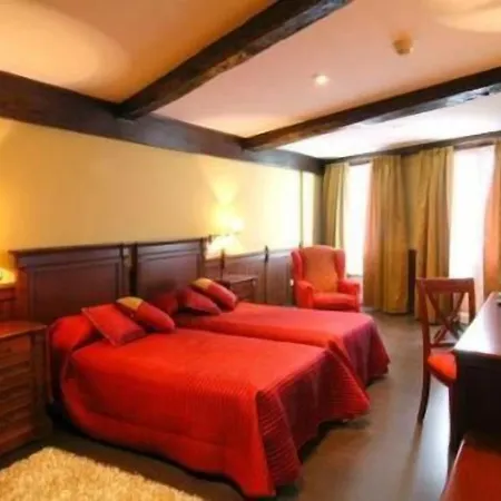 Santo Grial 旅馆 *