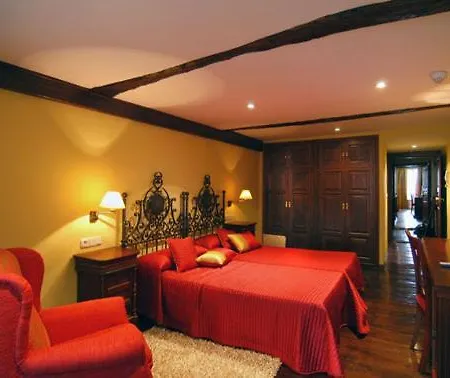 Santo Grial Hostel